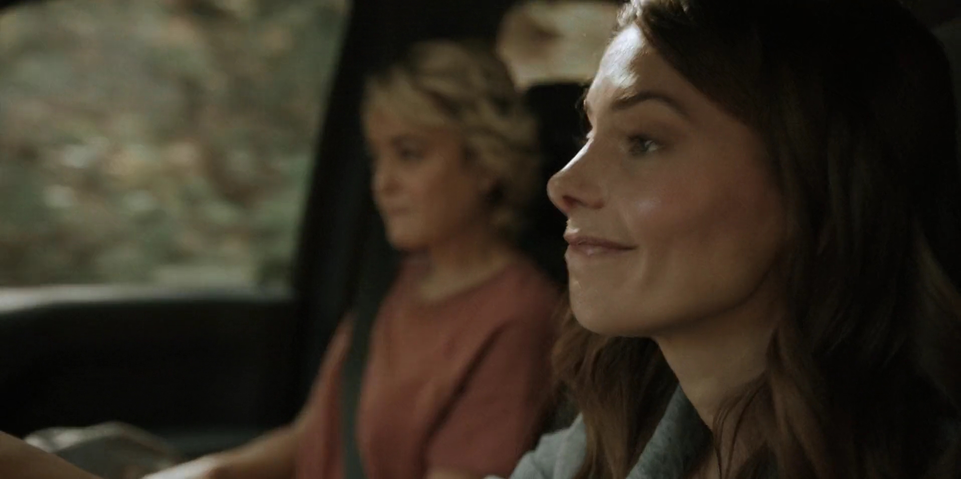 Ashley-Greene-dot-nl_WrongPlace0889.jpg