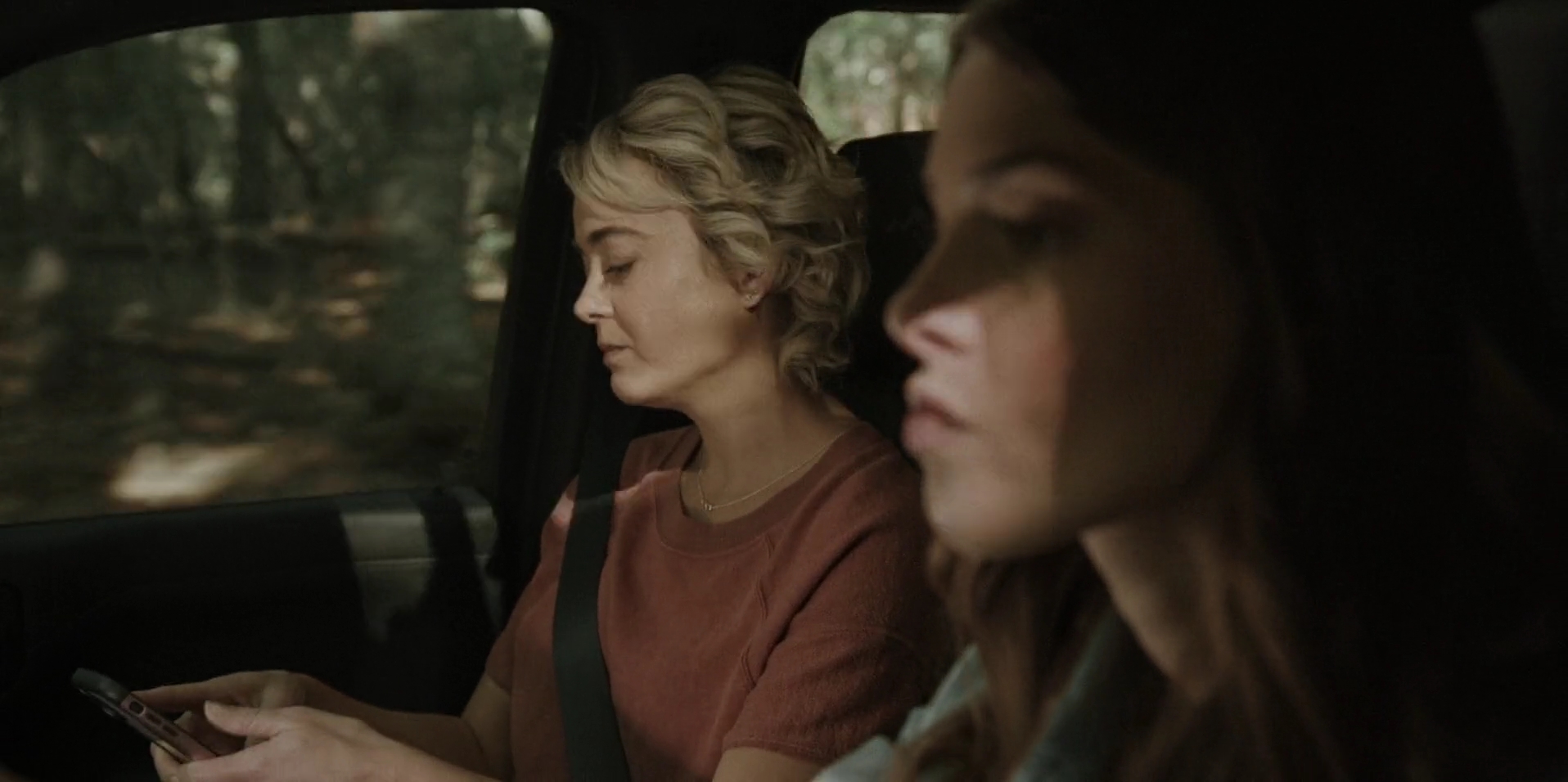 Ashley-Greene-dot-nl_WrongPlace1499.jpg