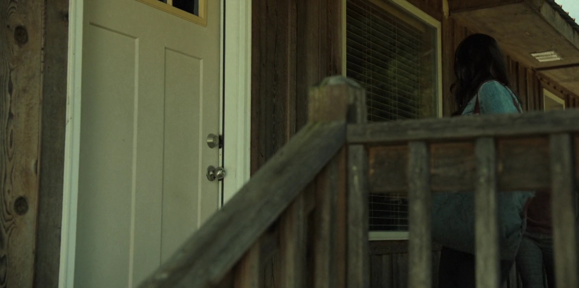 Ashley-Greene-dot-nl_WrongPlace1758.jpg
