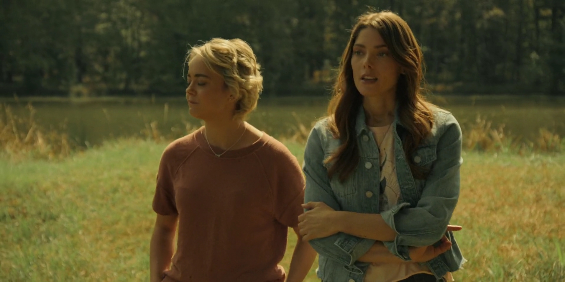 Ashley-Greene-dot-nl_WrongPlace2054.jpg