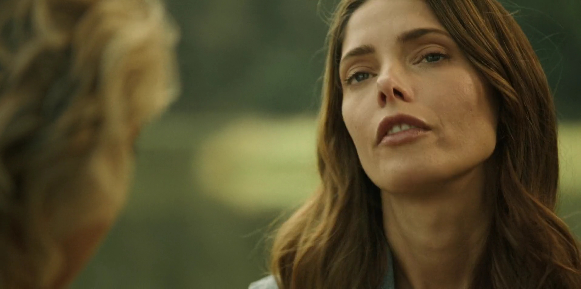 Ashley-Greene-dot-nl_WrongPlace2117.jpg