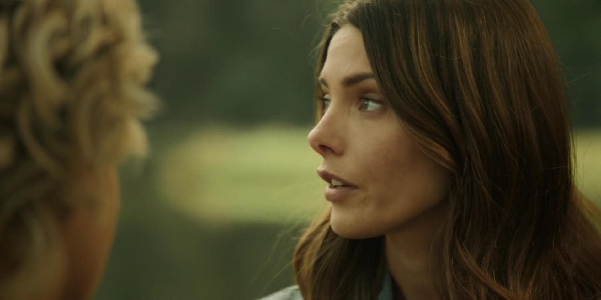 Ashley-Greene-dot-nl_WrongPlace2128.jpg