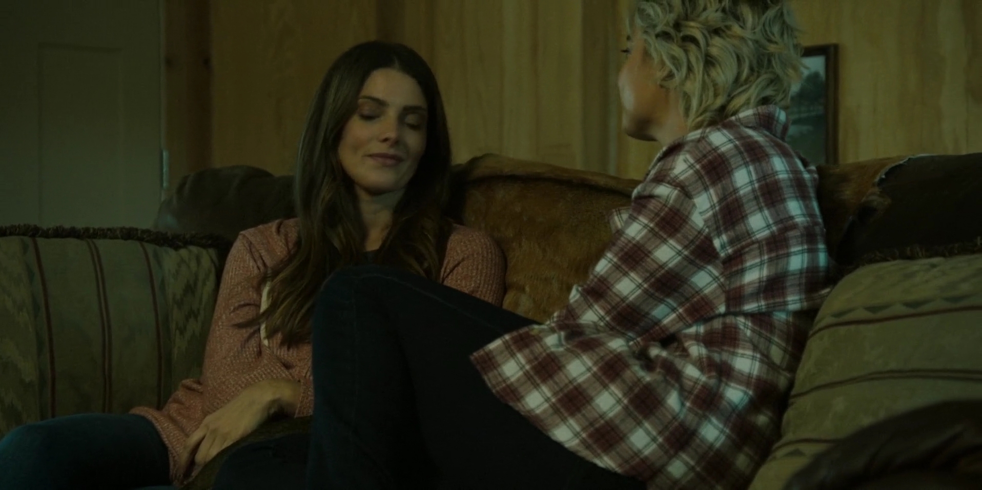 Ashley-Greene-dot-nl_WrongPlace2232.jpg