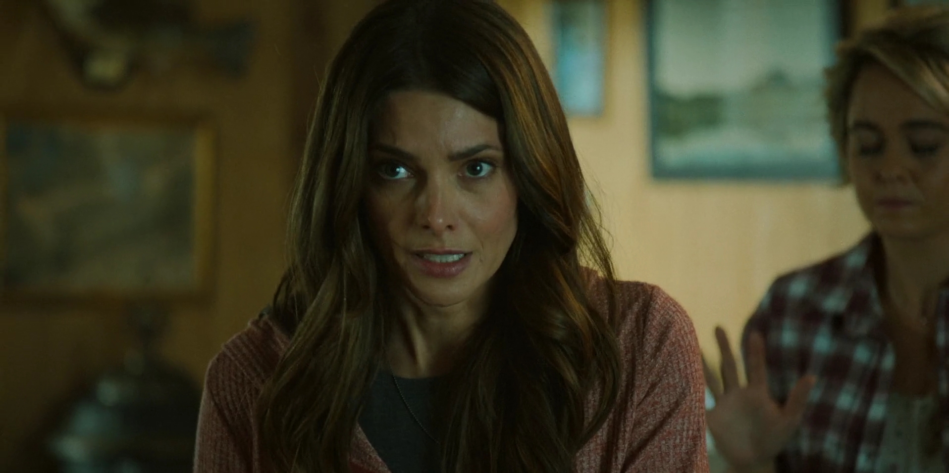 Ashley-Greene-dot-nl_WrongPlace2375.jpg