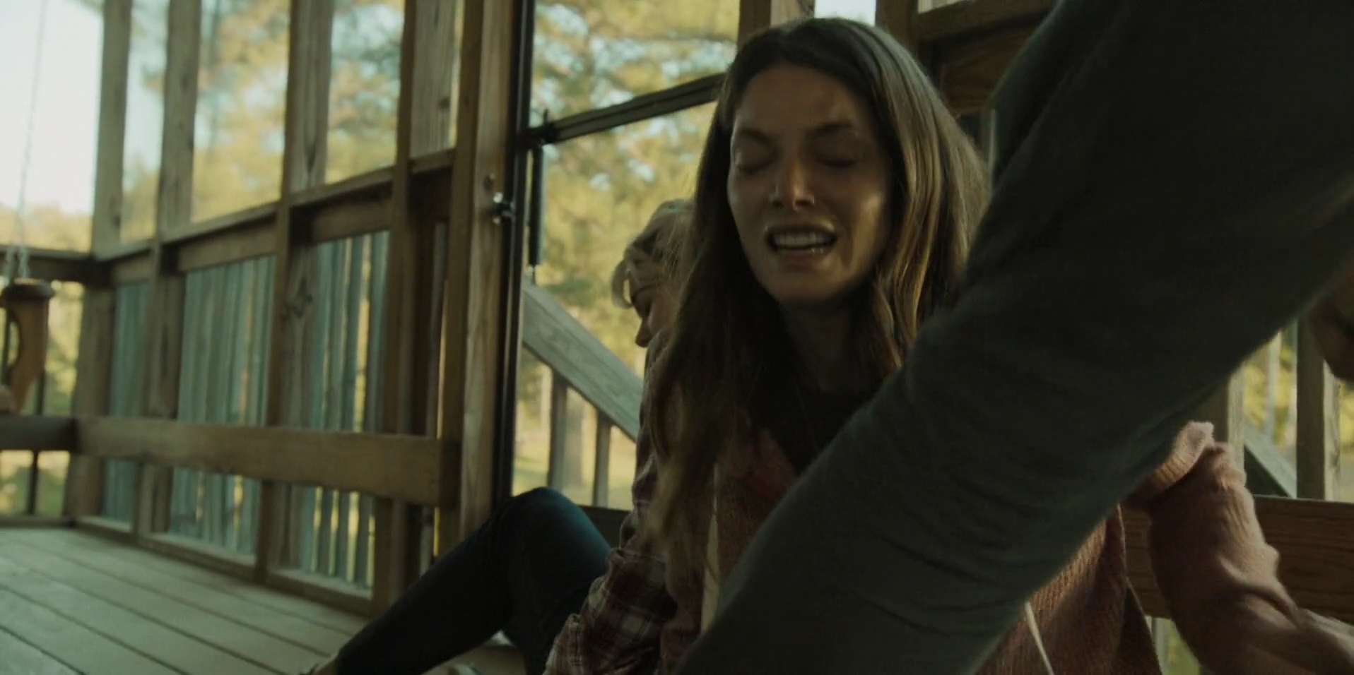 Ashley-Greene-dot-nl_WrongPlace2993.jpg