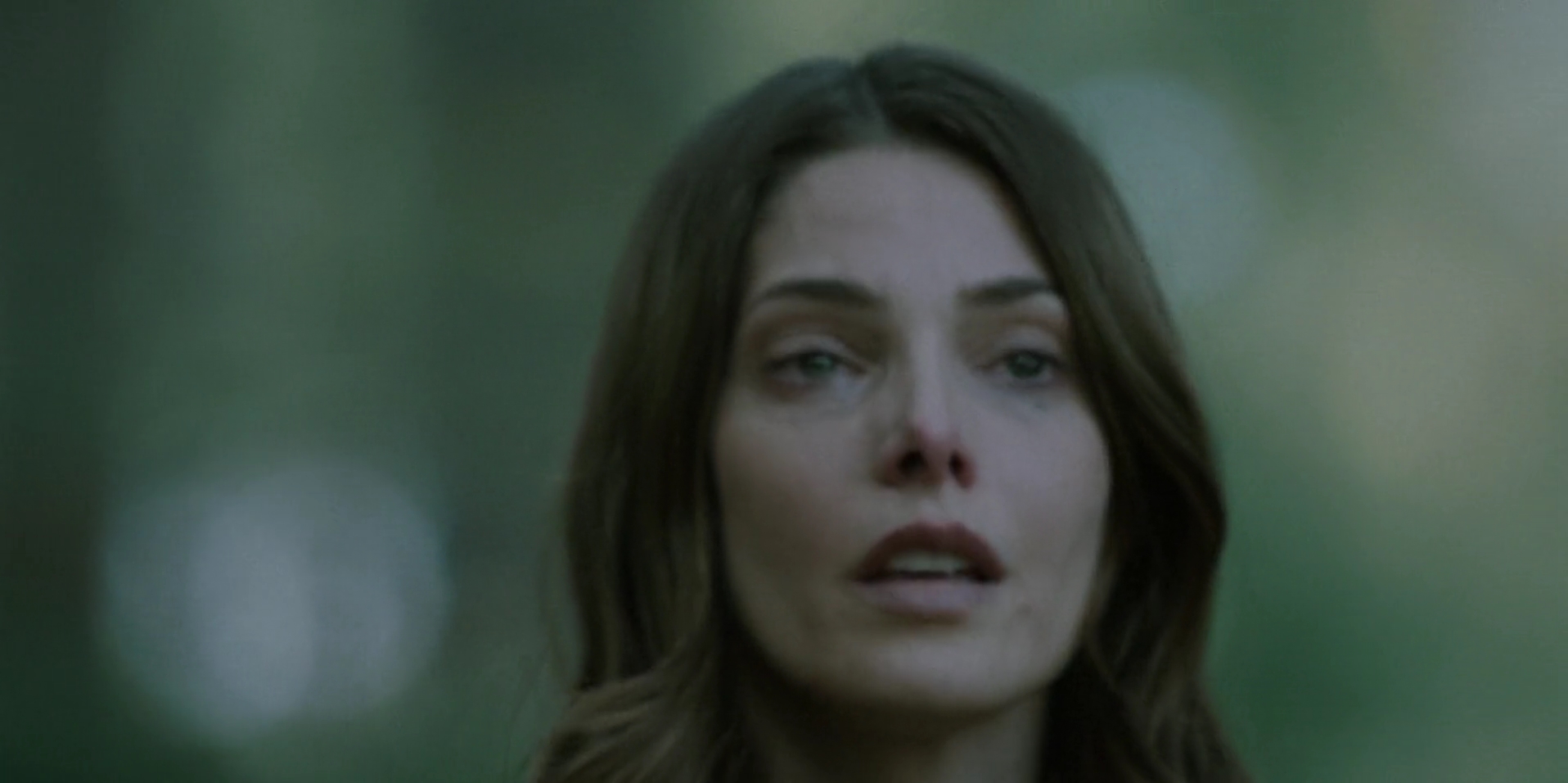 Ashley-Greene-dot-nl_WrongPlace3567.jpg