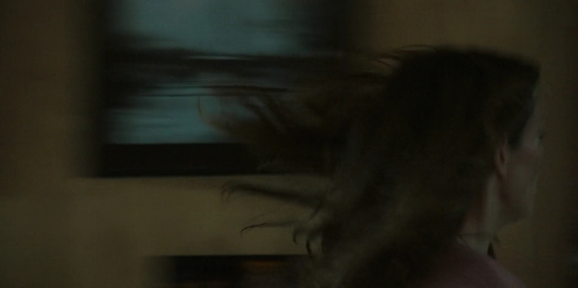 Ashley-Greene-dot-nl_WrongPlace4199.jpg