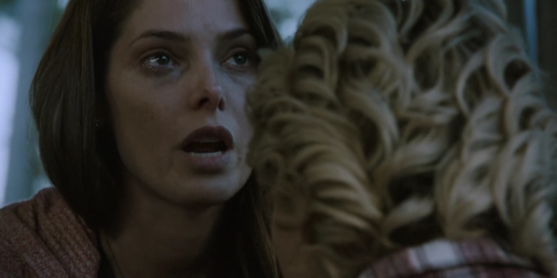 Ashley-Greene-dot-nl_WrongPlace4254.jpg