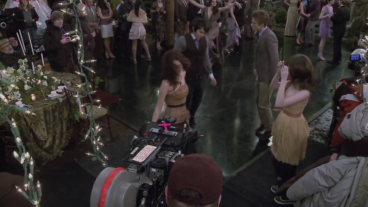 Ashley-Greene-dot-nl_BreakingDawn-FullBRoll0115.jpg