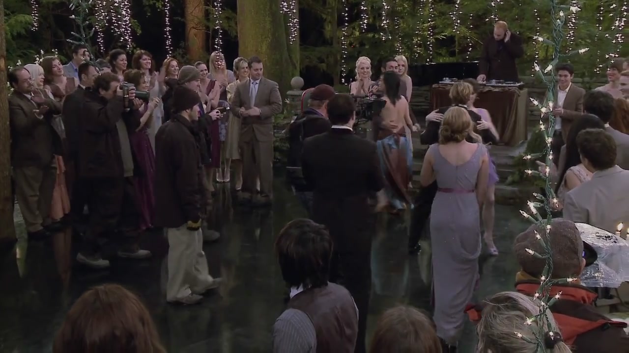 Ashley-Greene-dot-nl_BreakingDawn-FullBRoll0137.jpg