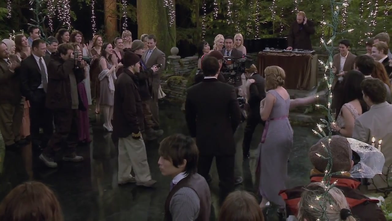 Ashley-Greene-dot-nl_BreakingDawn-FullBRoll0138.jpg