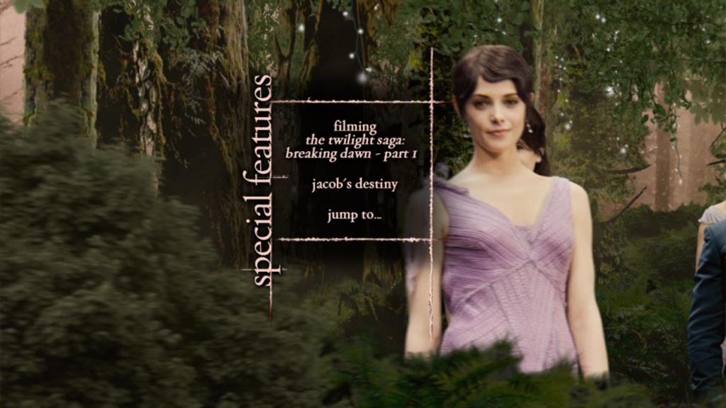 Ashley-Greene-dot-nl_BreakingDawnPart1-DVDMenuDisc2-002.jpg