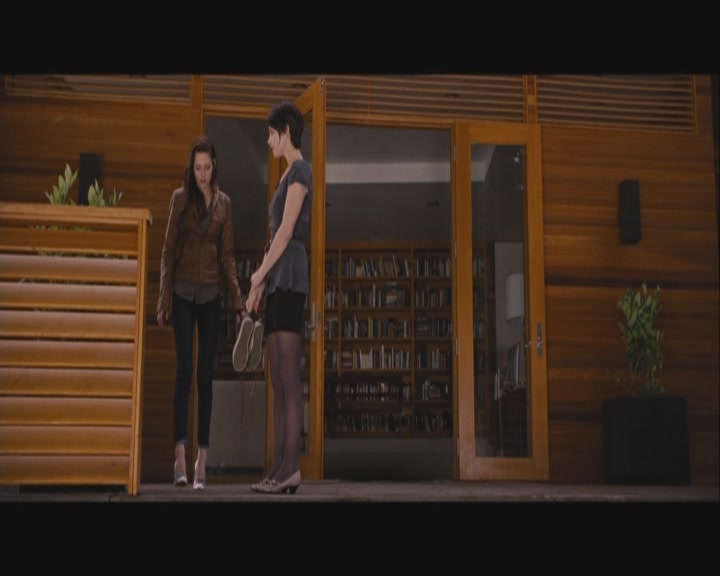 Ashley-Greene-dot-nl_BreakingDawnPart1-0000.jpg