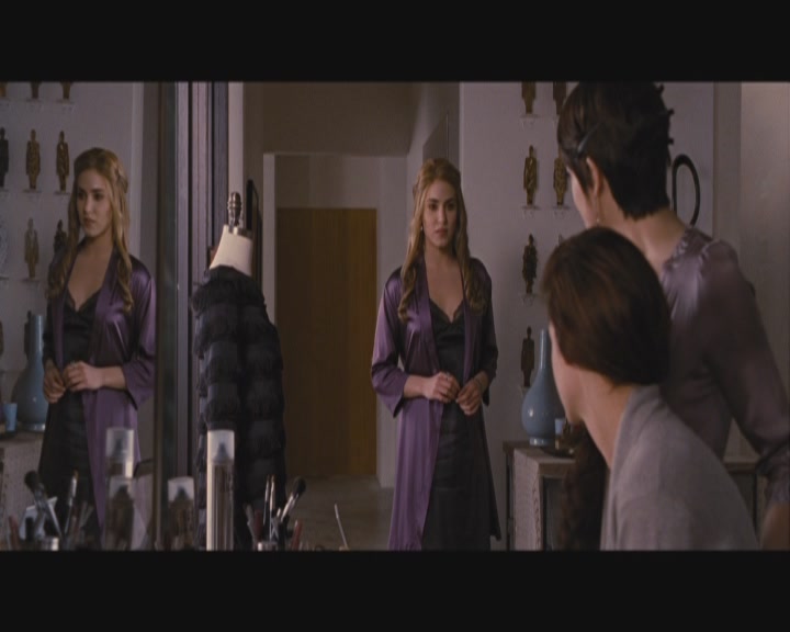 Ashley-Greene-dot-nl_BreakingDawnPart1-0089.jpg