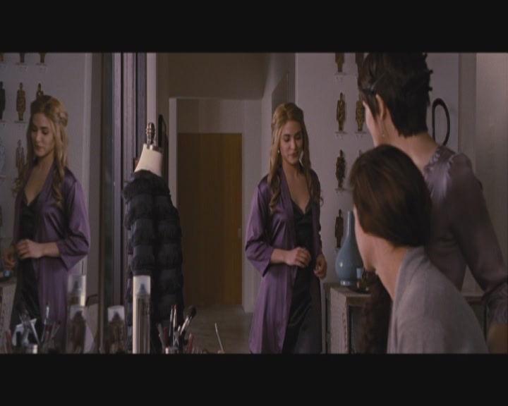 Ashley-Greene-dot-nl_BreakingDawnPart1-0090.jpg