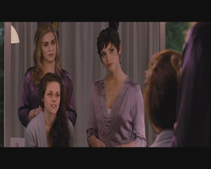 Ashley-Greene-dot-nl_BreakingDawnPart1-0099.jpg