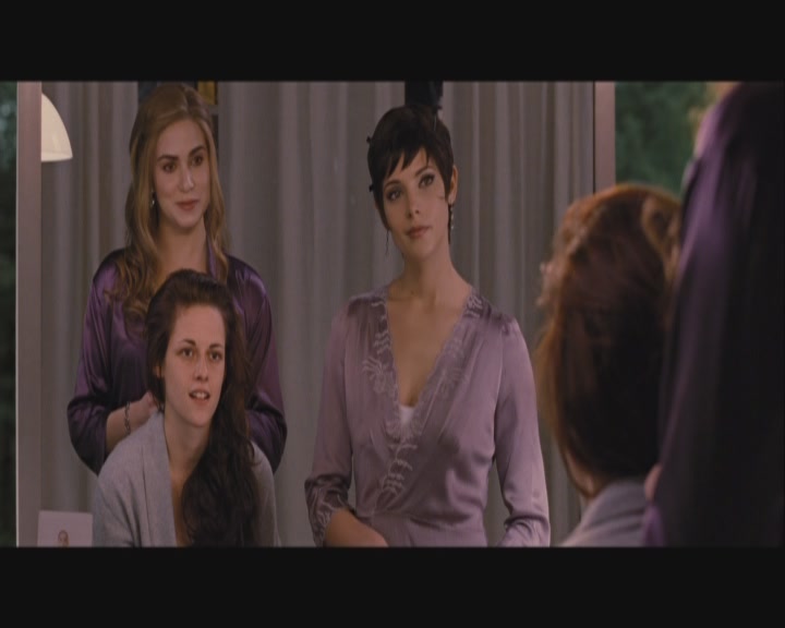 Ashley-Greene-dot-nl_BreakingDawnPart1-0101.jpg