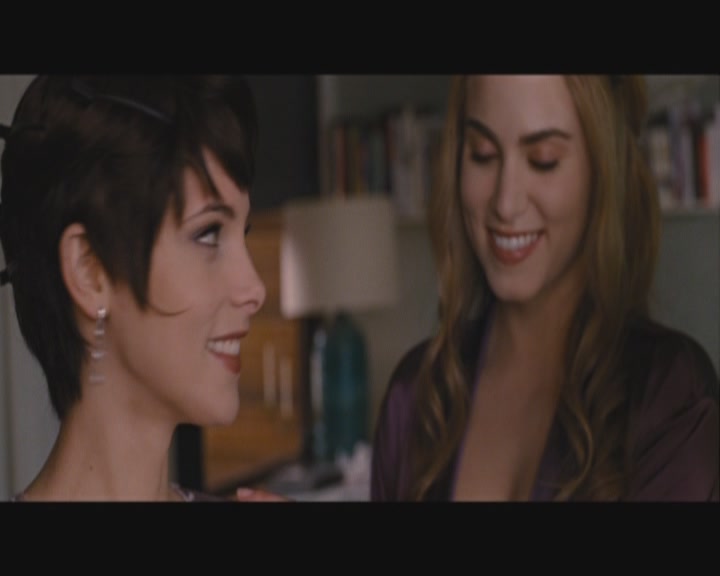 Ashley-Greene-dot-nl_BreakingDawnPart1-0180.jpg