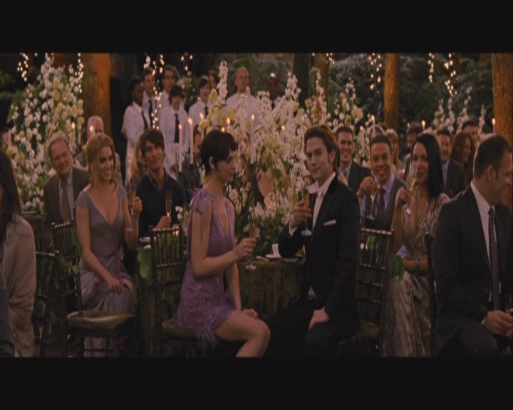 Ashley-Greene-dot-nl_BreakingDawnPart1-0612.jpg