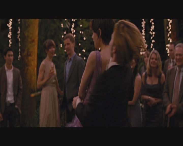 Ashley-Greene-dot-nl_BreakingDawnPart1-0738.jpg