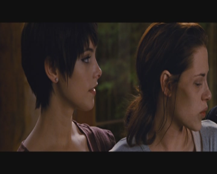 Ashley-Greene-dot-nl_BreakingDawnPart1-1478.jpg