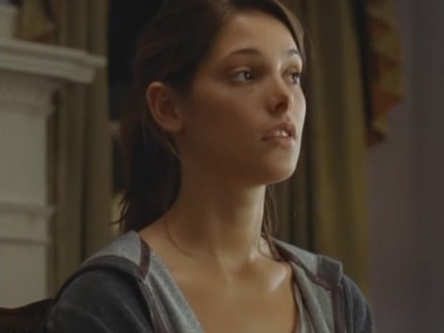 Ashley-Greene-dot-nl-Butter1400.jpg