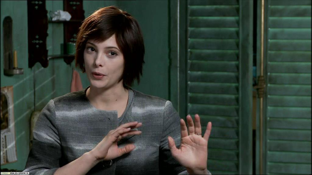 Ashley-Greene_dot_nl--NewMoon_InterviewWithTheCast00047.jpg Ashley-Greene_dot_nl--NewMoon_InterviewWithTheCast00047.jpg