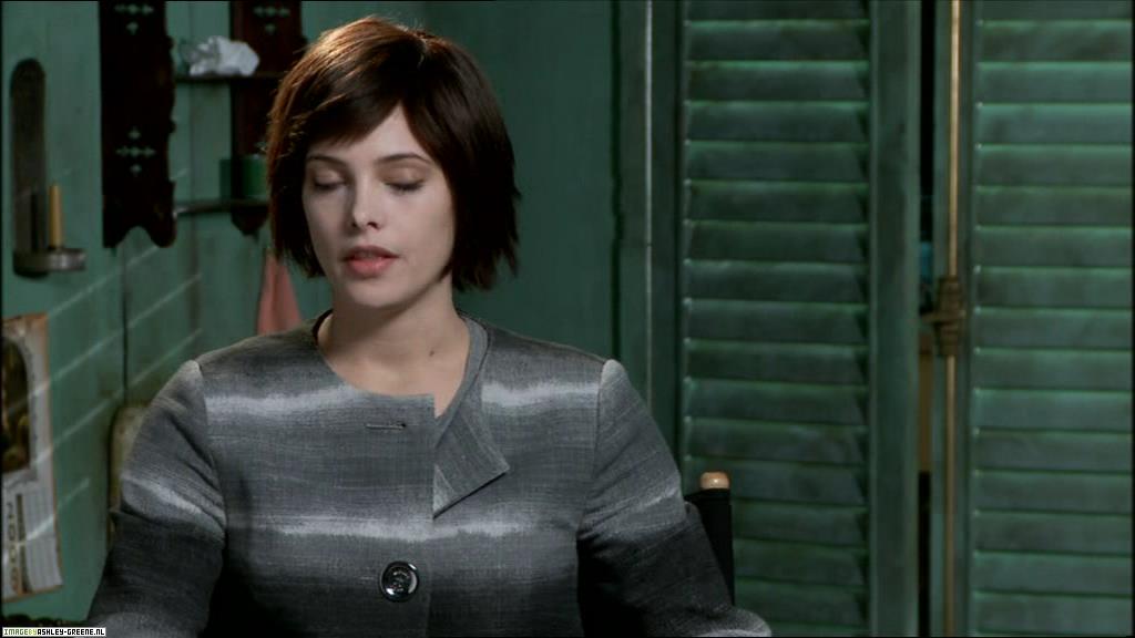 Ashley-Greene_dot_nl--NewMoon_InterviewWithTheCast00067.jpg Ashley-Greene_dot_nl--NewMoon_InterviewWithTheCast00067.jpg