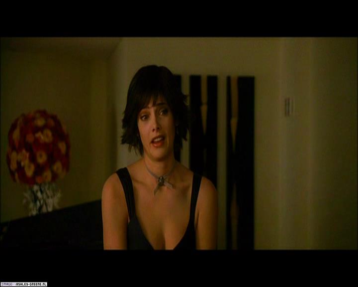 Ashley-Greene_dot_nl-NewMoonScreencaptures-0132.jpg