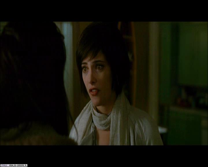 Ashley-Greene_dot_nl-NewMoonScreencaptures-0157.jpg