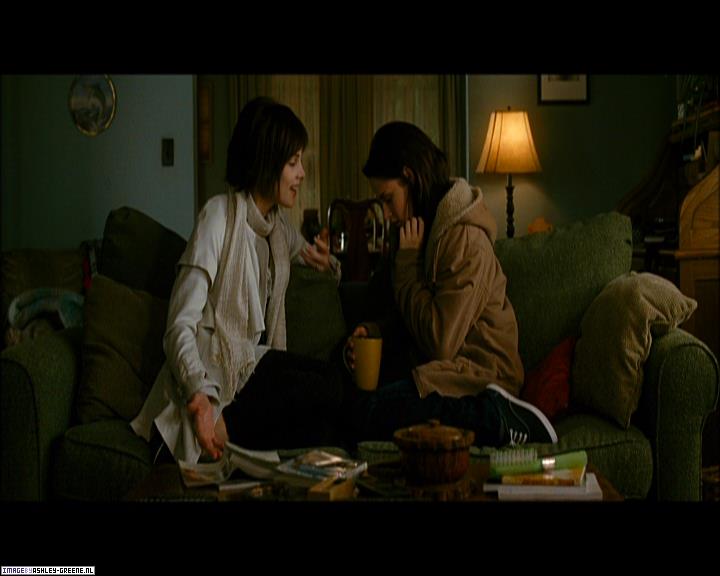 Ashley-Greene_dot_nl-NewMoonScreencaptures-0180.jpg Ashley-Greene_dot_nl-NewMoonScreencaptures-0180.jpg