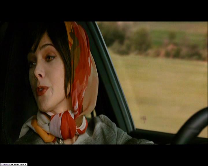 Ashley-Greene_dot_nl-NewMoonScreencaptures-0315.jpg