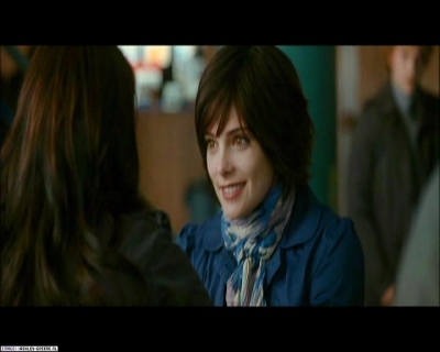 Ashley-Greene_dot_nl-NewMoonScreencaptures-0011.jpg