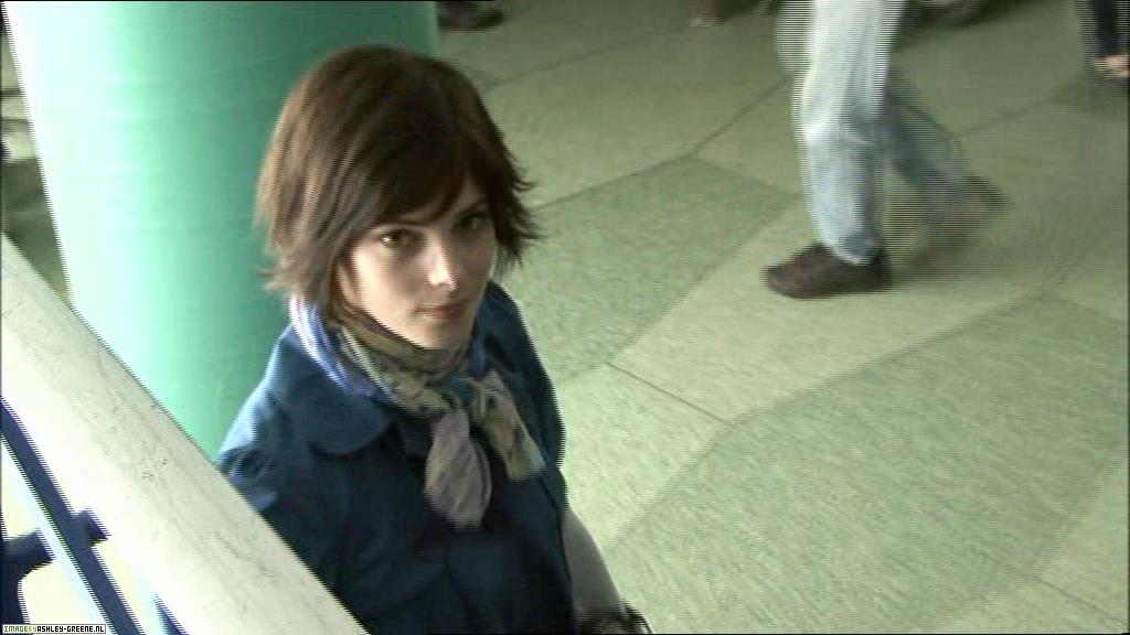 Ashley-Greene_dot_nl--NewMoon_TheJourneyContinues00016.jpg Ashley-Greene_dot_nl--NewMoon_TheJourneyContinues00016.jpg