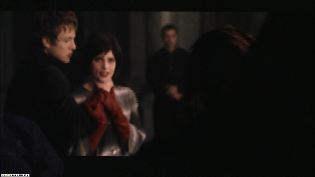 Ashley-Greene_dot_nl--NewMoon_TheJourneyContinues00108.jpg Ashley-Greene_dot_nl--NewMoon_TheJourneyContinues00108.jpg