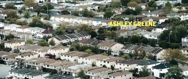Ashley-Greene-dot-nl_StatenIslandSummer0062.jpg