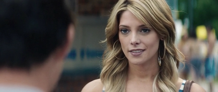 Ashley-Greene-dot-nl_StatenIslandSummer1516.jpg