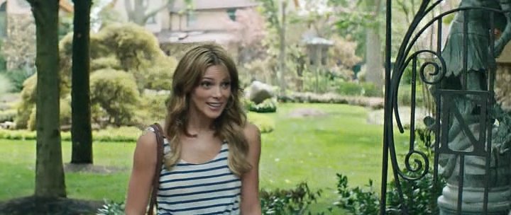 Ashley-Greene-dot-nl_StatenIslandSummer1625.jpg