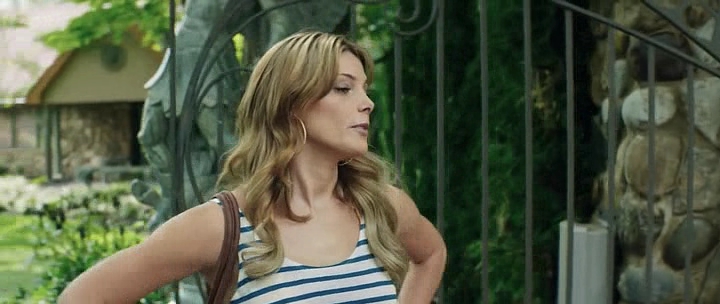 Ashley-Greene-dot-nl_StatenIslandSummer1642.jpg