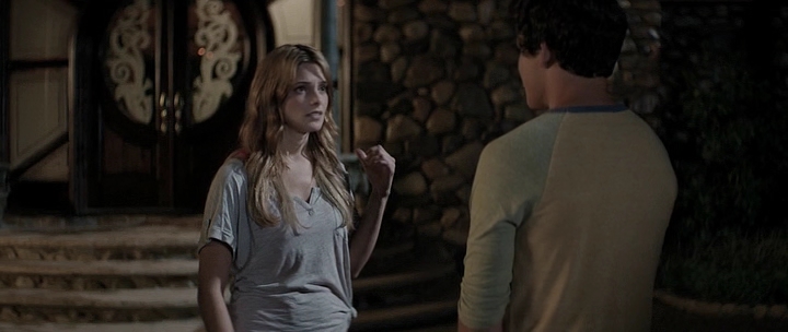 Ashley-Greene-dot-nl_StatenIslandSummer3095.jpg