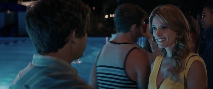 Ashley-Greene-dot-nl_StatenIslandSummer4962.jpg