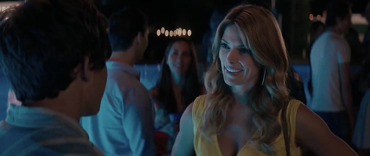 Ashley-Greene-dot-nl_StatenIslandSummer4974.jpg