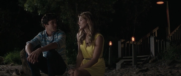 Ashley-Greene-dot-nl_StatenIslandSummer5483.jpg