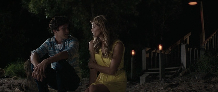 Ashley-Greene-dot-nl_StatenIslandSummer5488.jpg