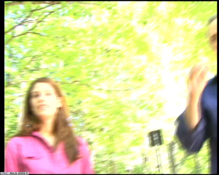 Ashley-Greene-dot-nl_SummersBlood-BehindTheScenes00094.jpg
