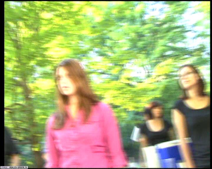 Ashley-Greene-dot-nl_SummersBlood-BehindTheScenes00136.jpg