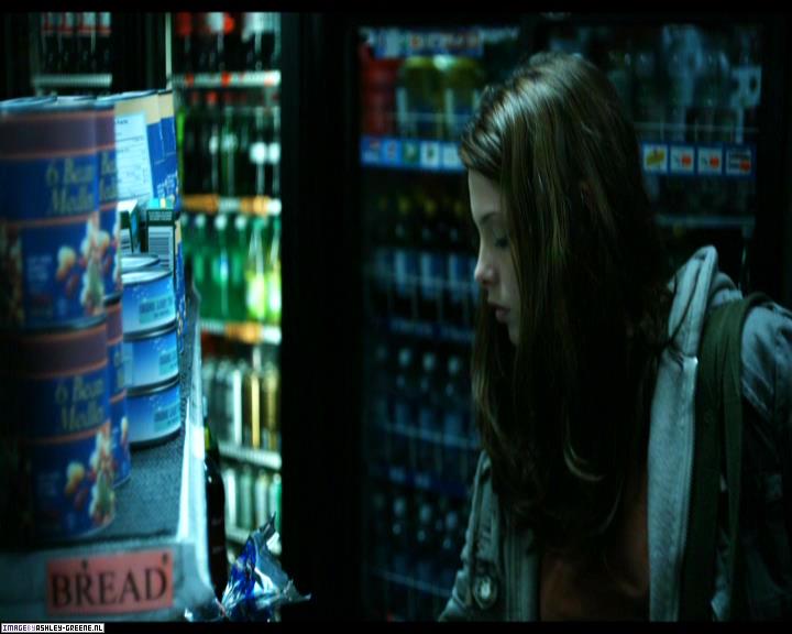 Ashley-Greene-dot-nl_SummersBlood-MovieCaptures000115.jpg