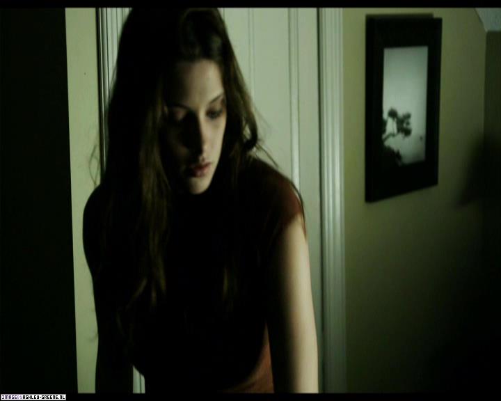 Ashley-Greene-dot-nl_SummersBlood-MovieCaptures000393.jpg