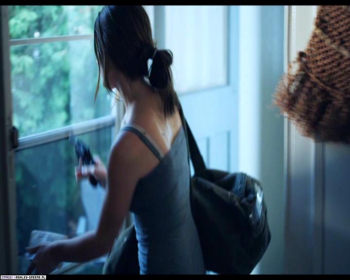 Ashley-Greene-dot-nl_SummersBlood-MovieCaptures000857.jpg