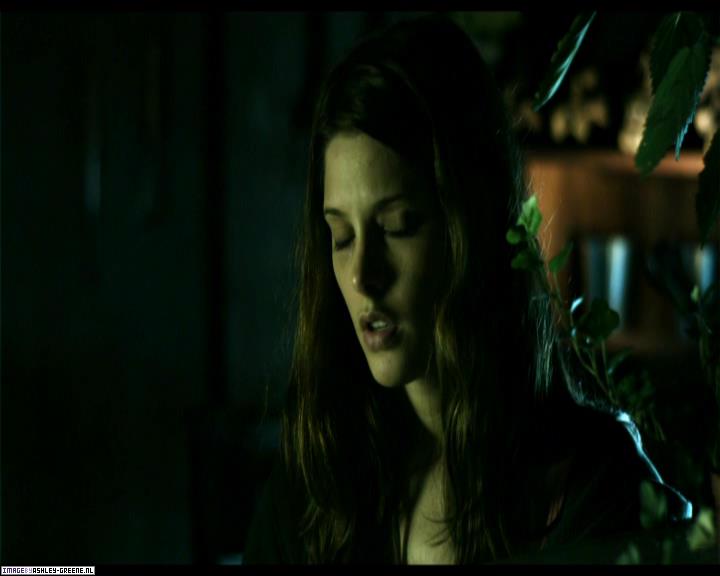 Ashley-Greene-dot-nl_SummersBlood-MovieCaptures001346.jpg Ashley-Greene-dot-nl_SummersBlood-MovieCaptures001346.jpg